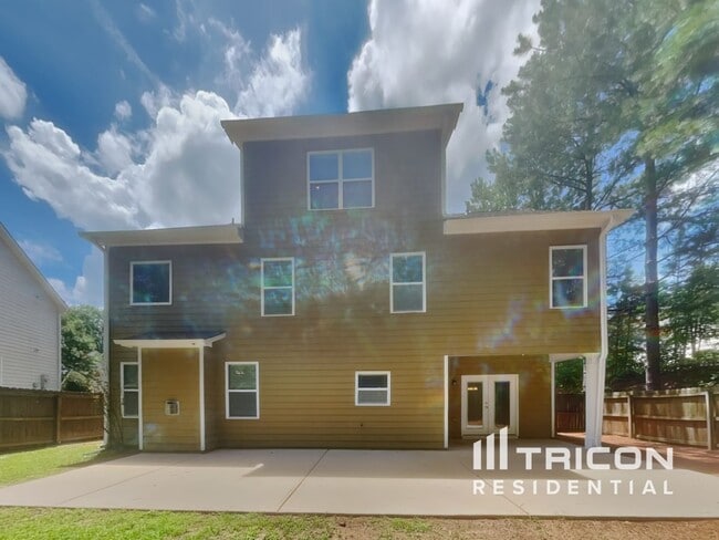 Building Photo - 5371 Lakerock Dr SW