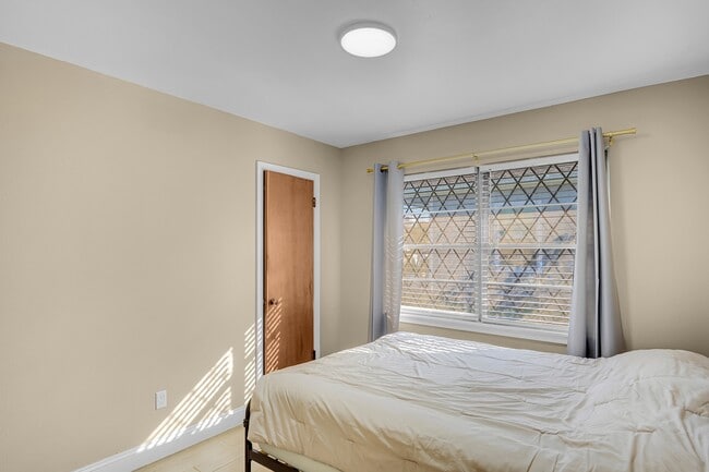 Building Photo - 3306 Earl St