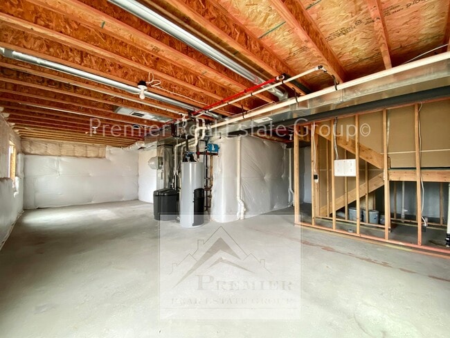 Building Photo - 6423 Weiser Dr