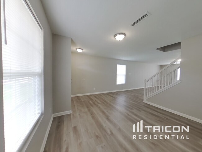 Building Photo - 3032 W Longbranch Dr