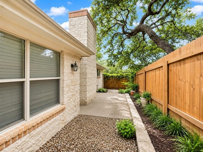 Building Photo - 3601 Serena Woods Ct