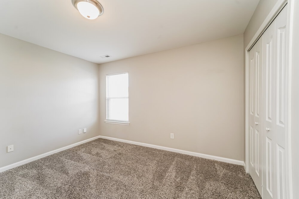 Building Photo - 620 Wrayhill Dr
