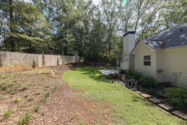 Building Photo - 107 Winthrop Ct