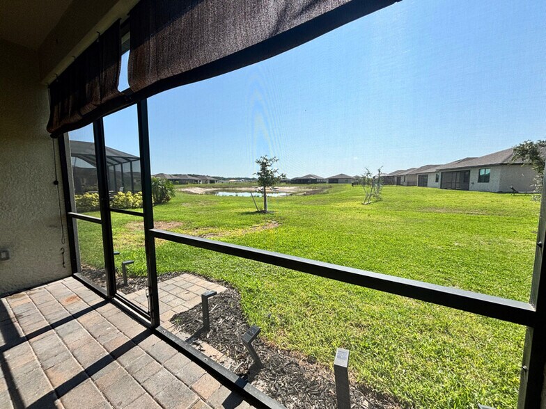 Building Photo - 14527 Palamos Cir