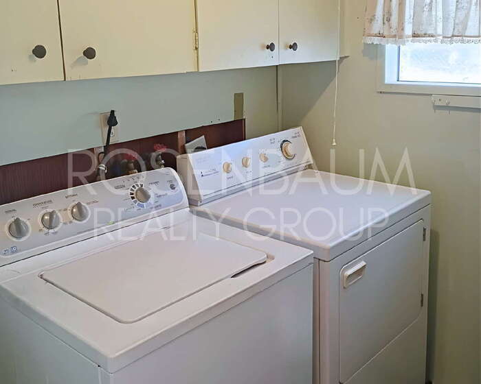 Building Photo - 5600 West Box R Street