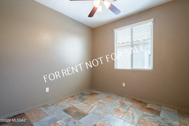 Building Photo - 7307 E Heartwood Dr