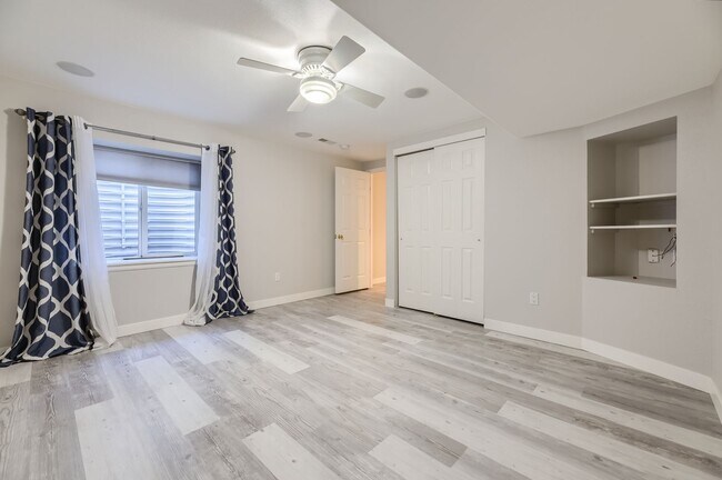 Building Photo - Luxury Living Awaits in this Grant Ranch H...