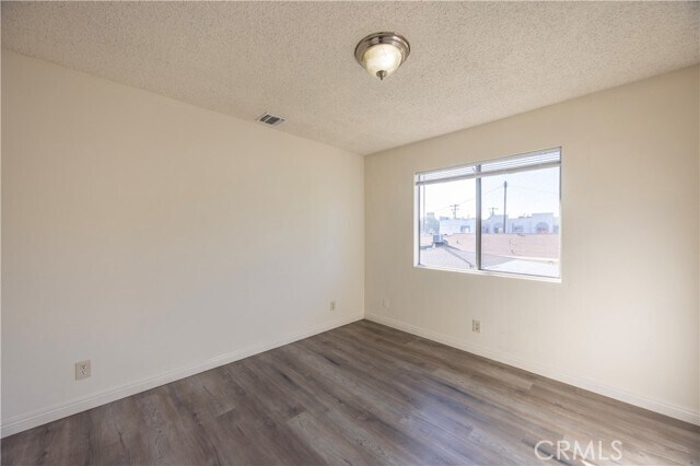 Building Photo - 9307 Ramona Blvd