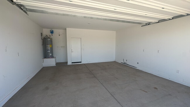 Building Photo - 17388 W Country Club Terrace