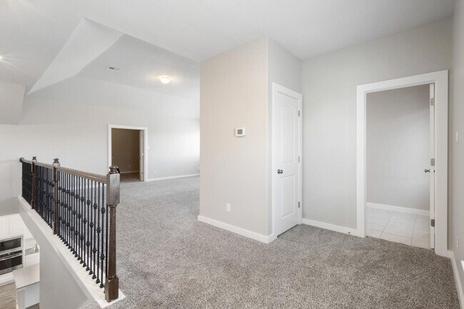Building Photo - 1523 Nicholas Cv