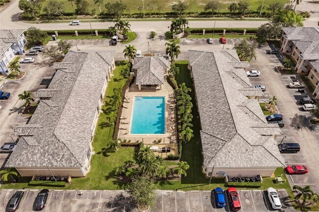 Building Photo - 8408 Bernwood Cove Loop