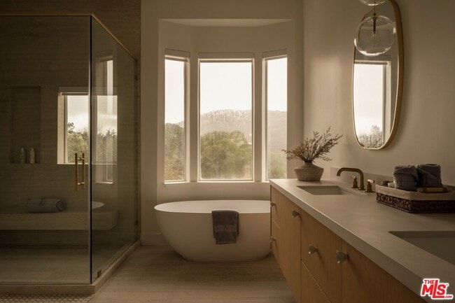 Building Photo - 265 Westlake Blvd