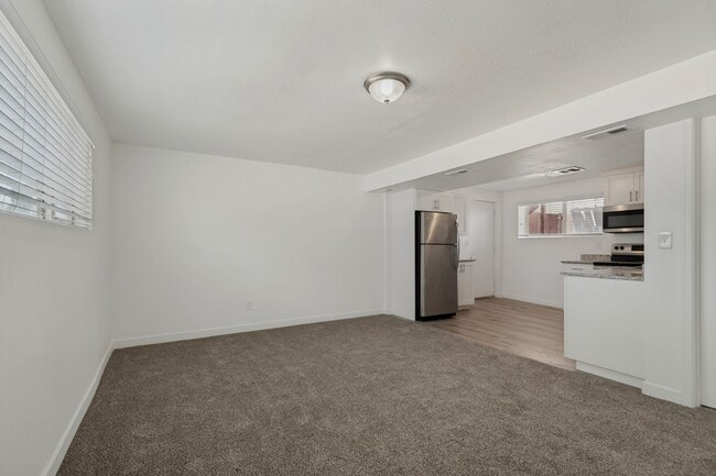 Building Photo - 5128 S 3760 W