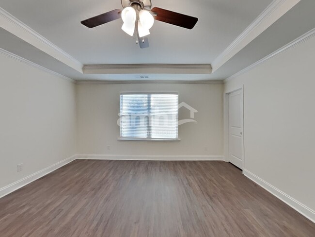 Building Photo - 2120 Williamshire Ln