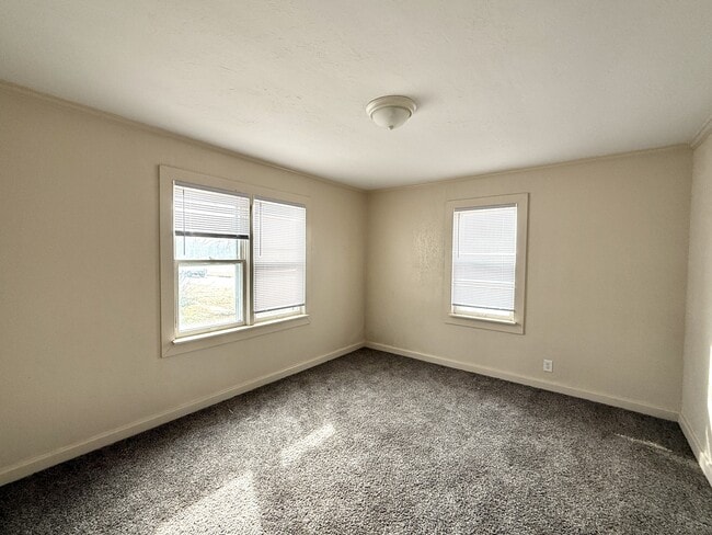 Building Photo - 1218 G St NW