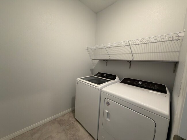 Building Photo - 3618 Tondela Ln
