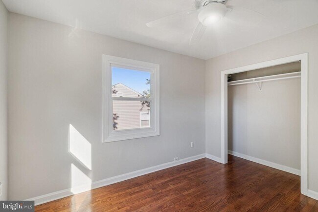 Building Photo - 5822 Fifer Dr