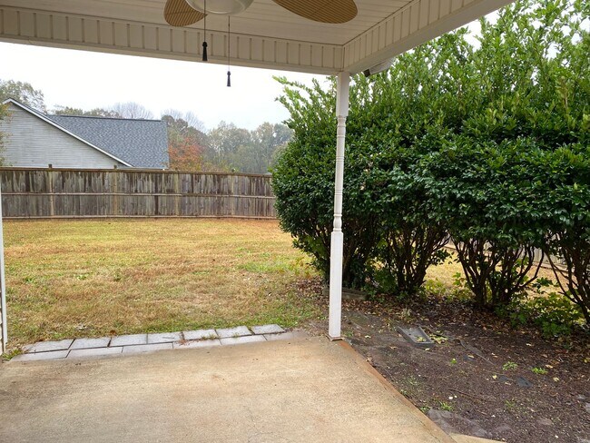 Building Photo - 4343 Grey Park Dr NE