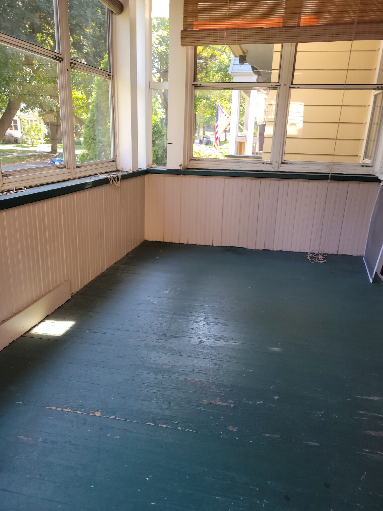 Enclosed 3 season porch - 469 Maplewood Ave