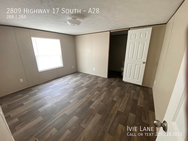 Building Photo - 2809 US-17