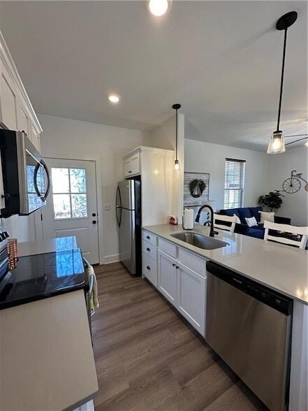 Building Photo - 851 S One Mile Rd