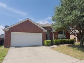 Building Photo - 8720 Chisholm Trail