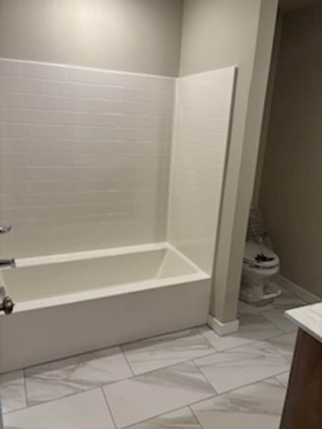 Building Photo - Newly Built!