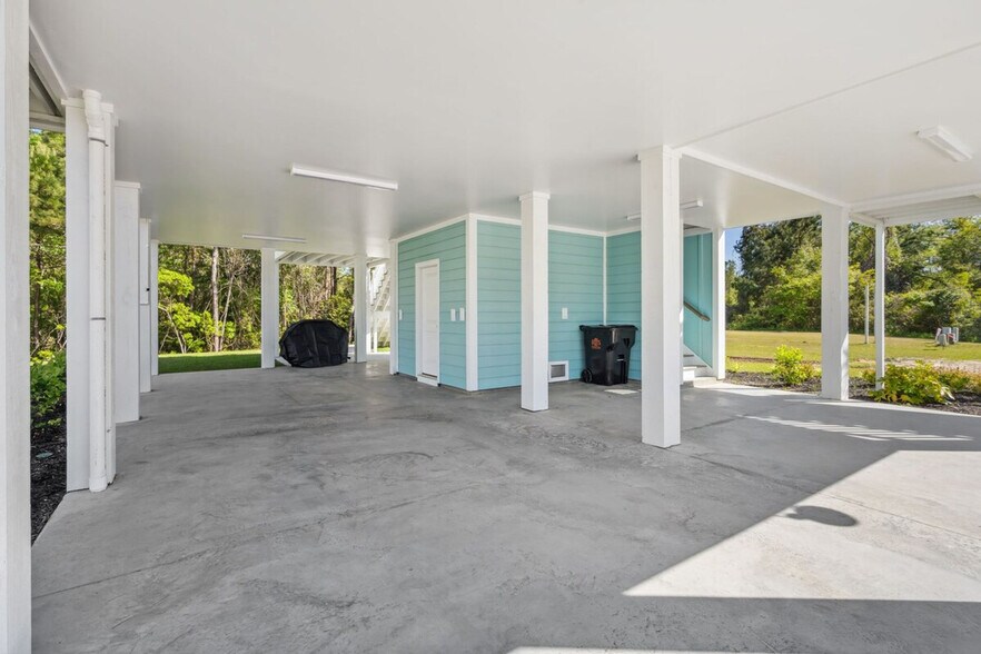 Building Photo - 13160 Ocean Hwy