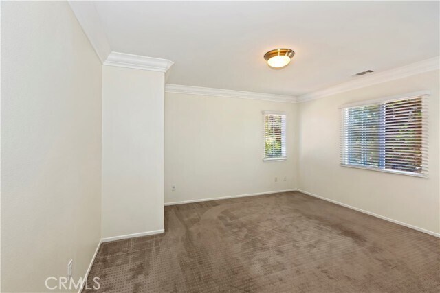 Building Photo - 57 Alevera St