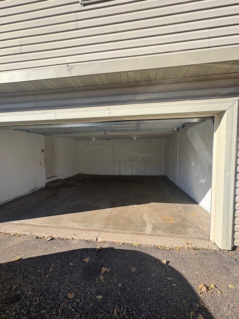 Two Stall Garage - 4256 W 124th St