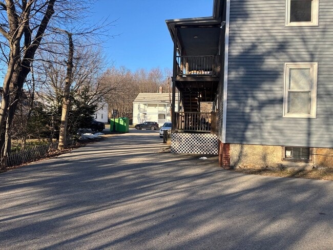 Building Photo - 292 Providence Rd