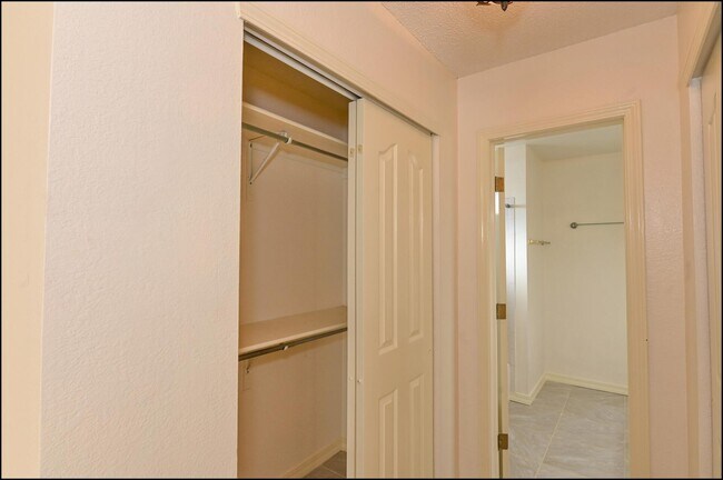 Building Photo - 648 Wind River Ave