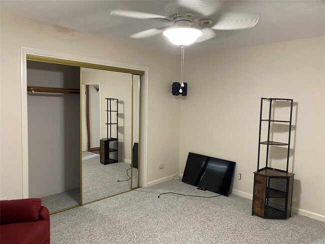 Building Photo - 16 N White Heron Dr