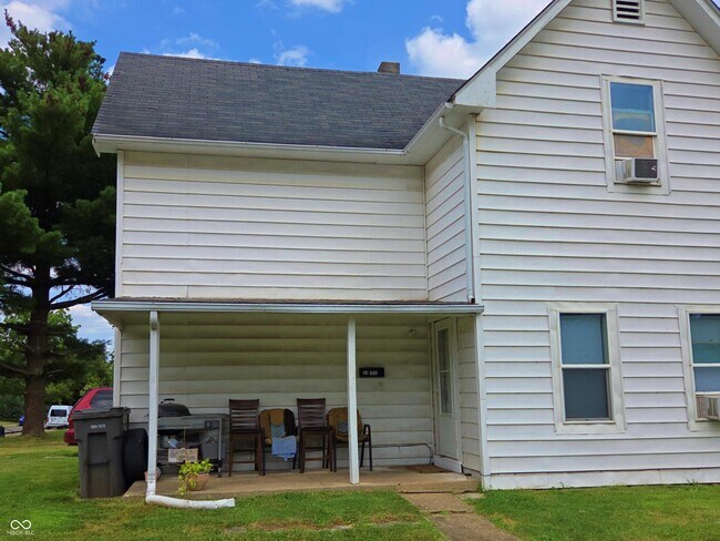 Building Photo - 33 1/2 Miley Ave