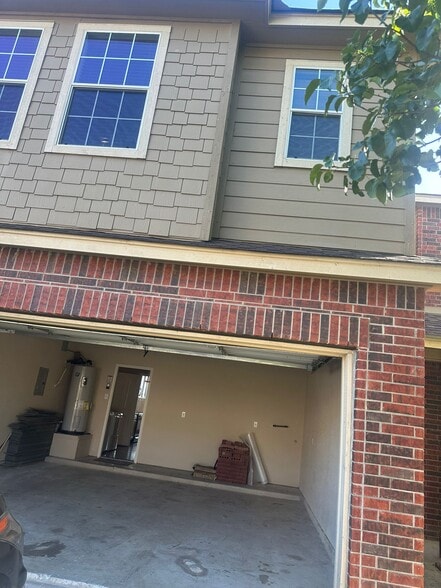 Building Photo - 5309 Cilantro Pl