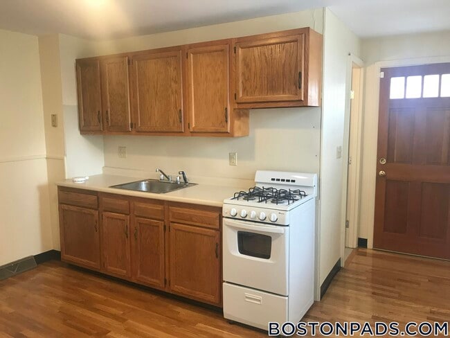 Building Photo - 19 Norumbega Terrace