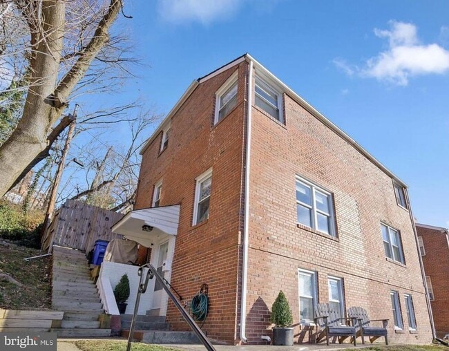 Primary Photo - 3631 S Kemper Rd