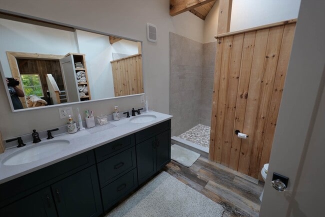 Building Photo - 23 Winter St