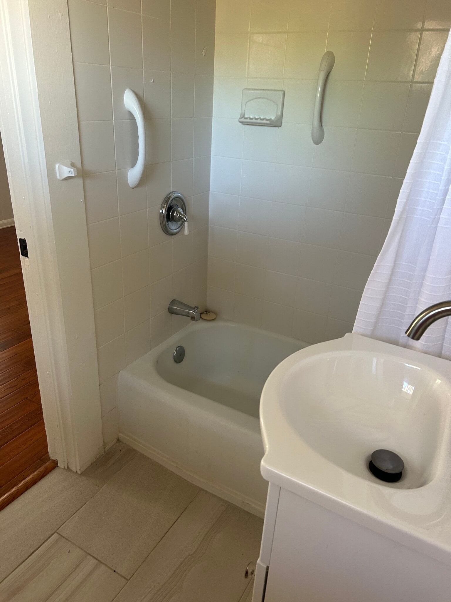 Building Photo - 3111 Elmer St