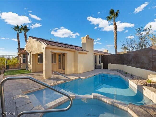 Building Photo - 1159 Calcione Dr