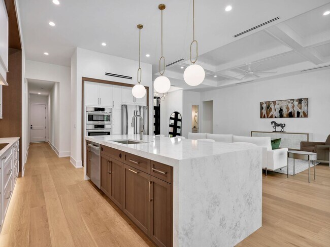 Building Photo - Brand-new contemporary estate on 2.27 private acres