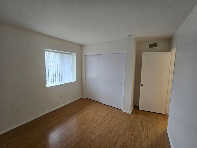 Building Photo - DELTON16572