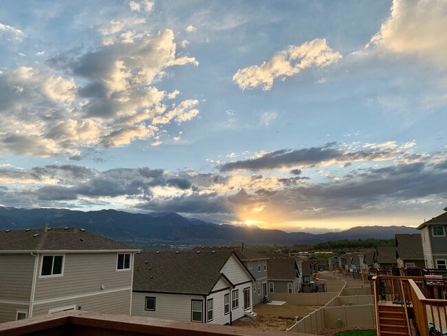 Building Photo - 1686 Derbyshire St