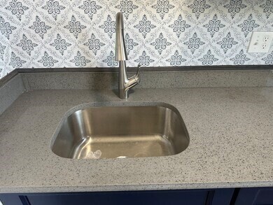 Building Photo - 527 Nantasket Ave