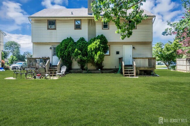 Building Photo - 368-70-370 Voorhees Ave