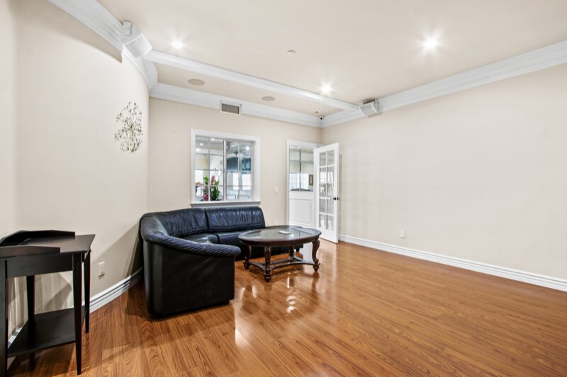 Building Photo - 1117 Encanto Dr
