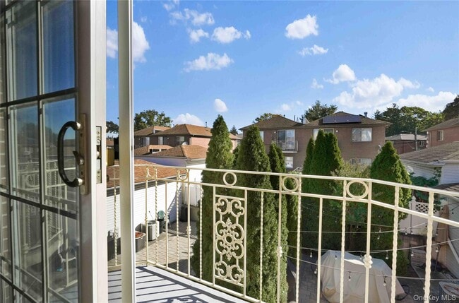 Building Photo - 88-20 70th Rd