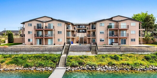 Building Photo - Sunset Shores - Condo For Rent