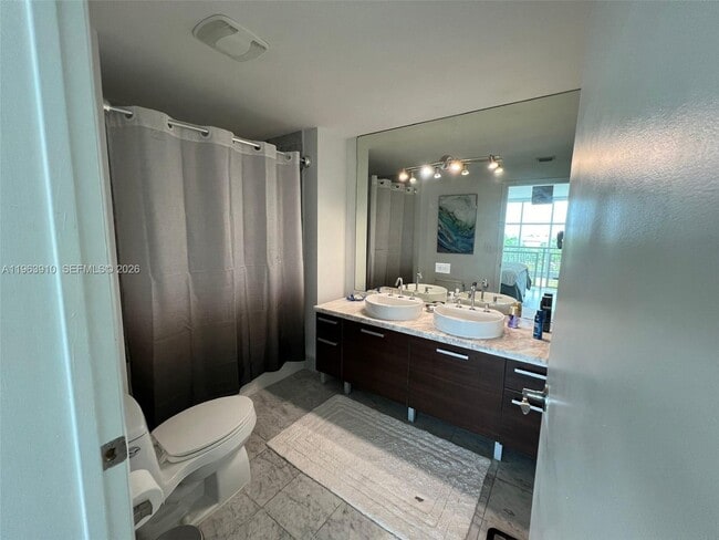 Building Photo - 253 NE 2nd St