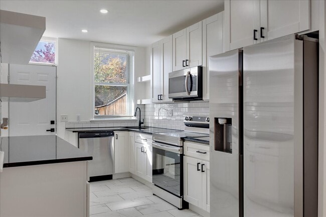 Building Photo - 1936 Druid Hill Ave